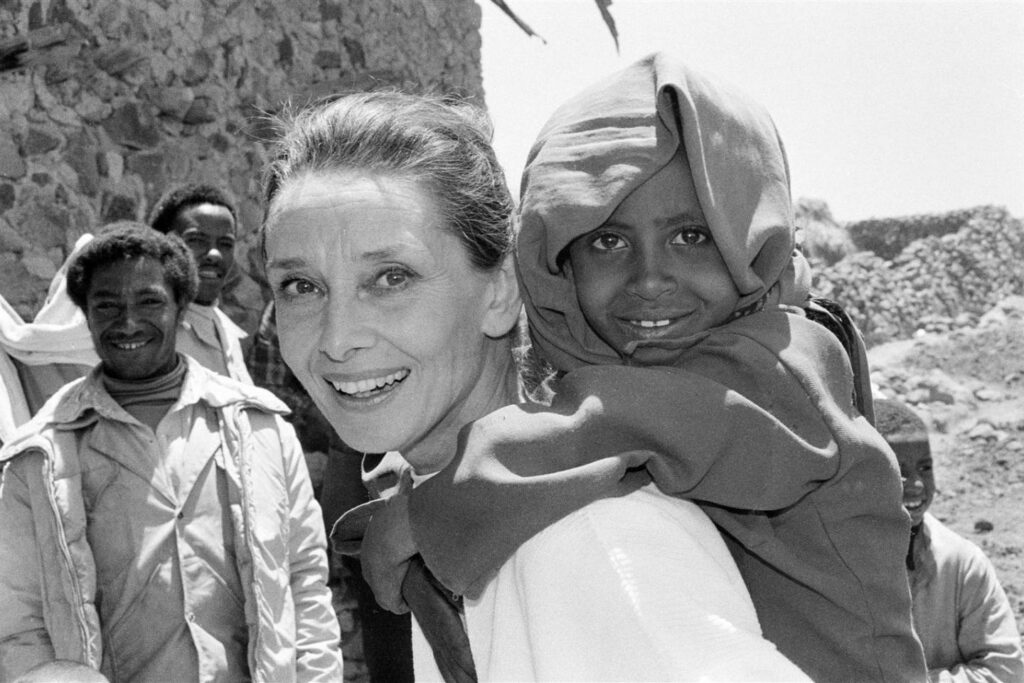 Audrey Hepburn y UNICEF - Conoce las acciones humanitarias de esta gran actriz
