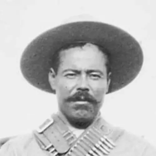 Biografia de Francisco Villa Pancho Villa - su vida carrera politica revolucion mexicana muerte